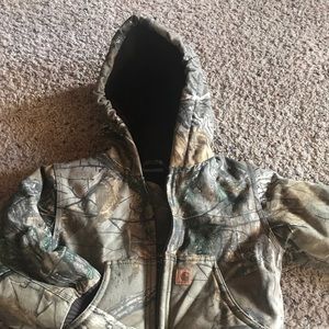 3t camo carhartt coat in new condition